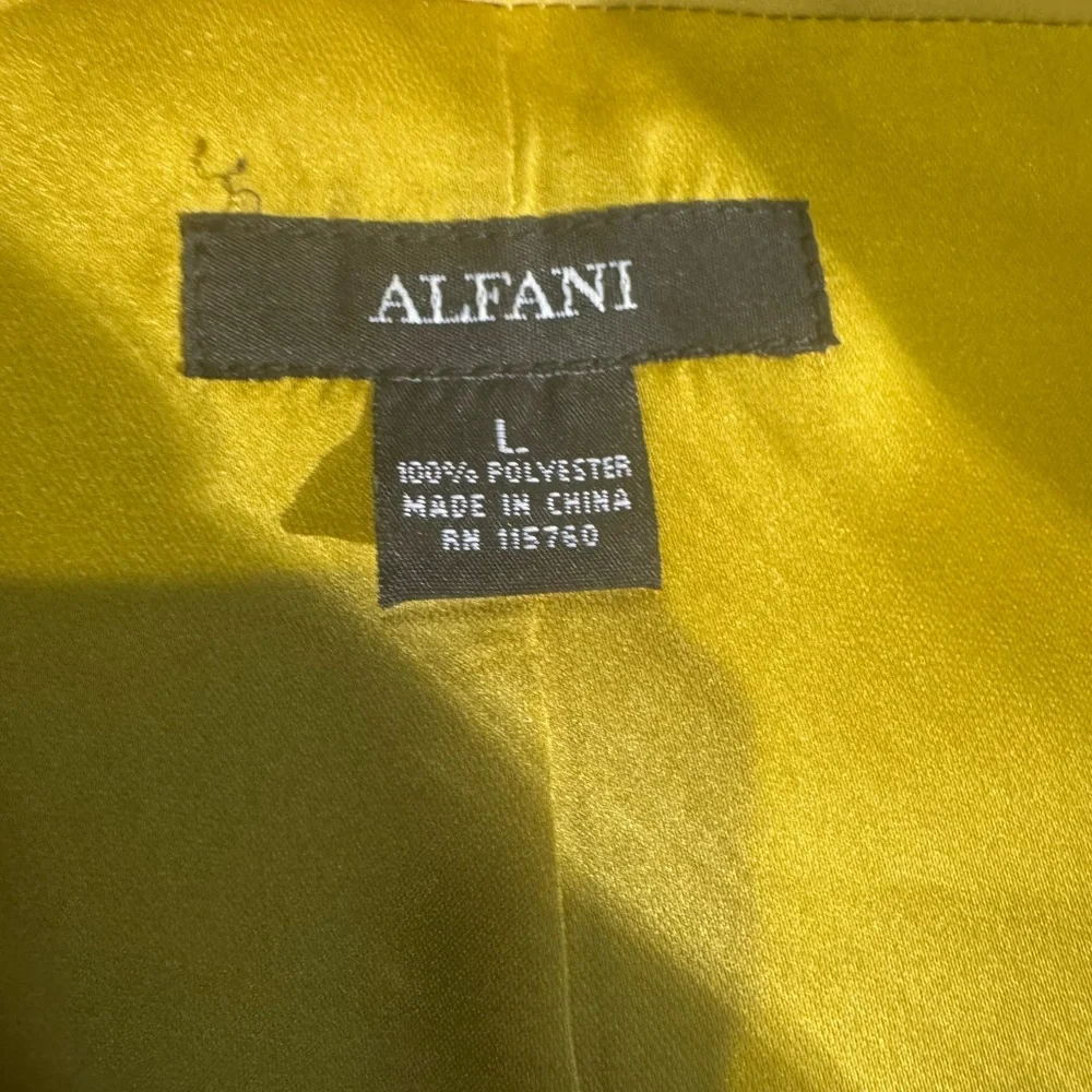 Alfani Vibrant Yellow Blazer - Picture 2 of 2